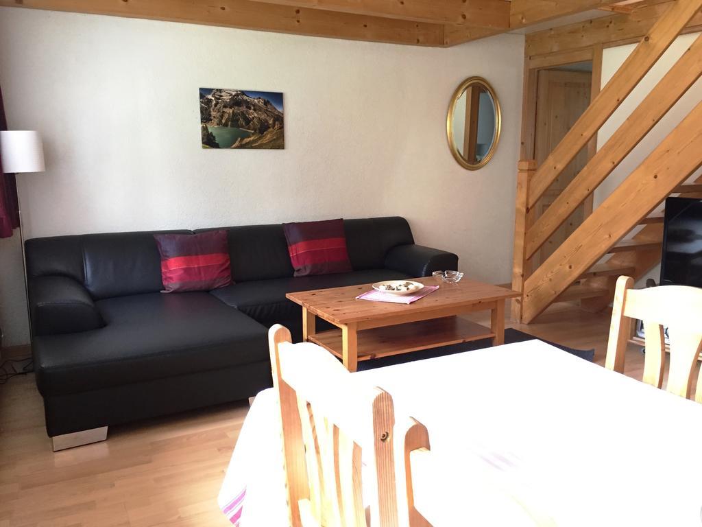 Alpen Chalet Kandersteg Room photo