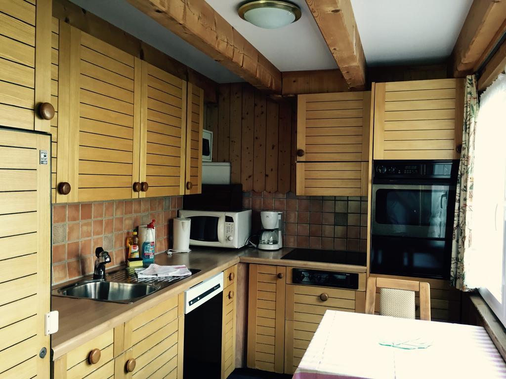 Alpen Chalet Kandersteg Room photo